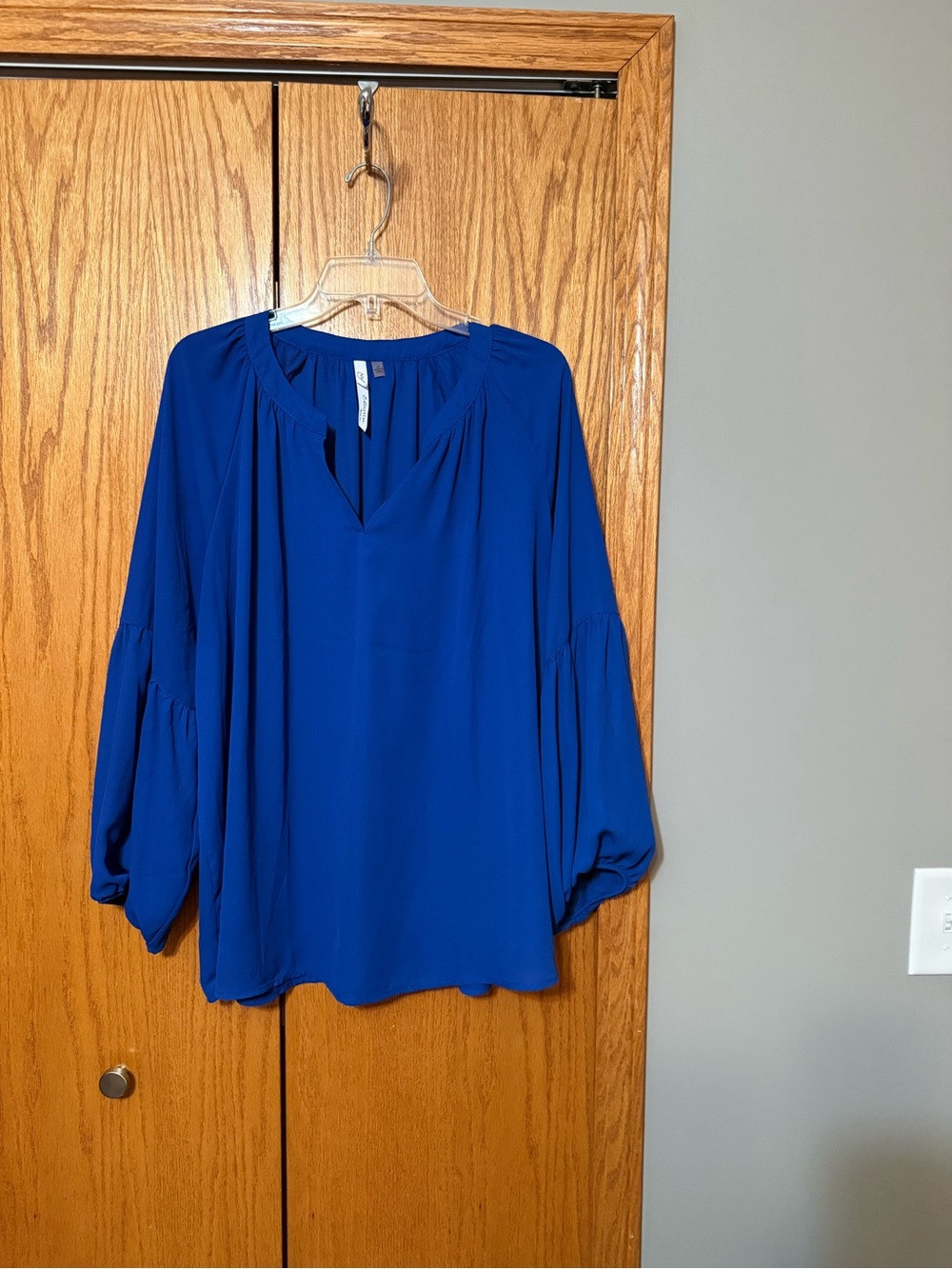 Collection B Royal Blue Split-Neck Balloon Sleeve Blouse
